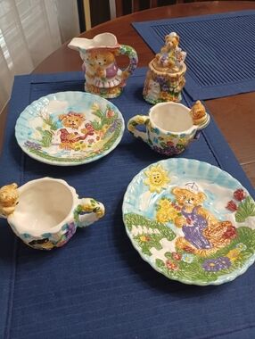 Vintage Mercuries Child's Tea Set Items